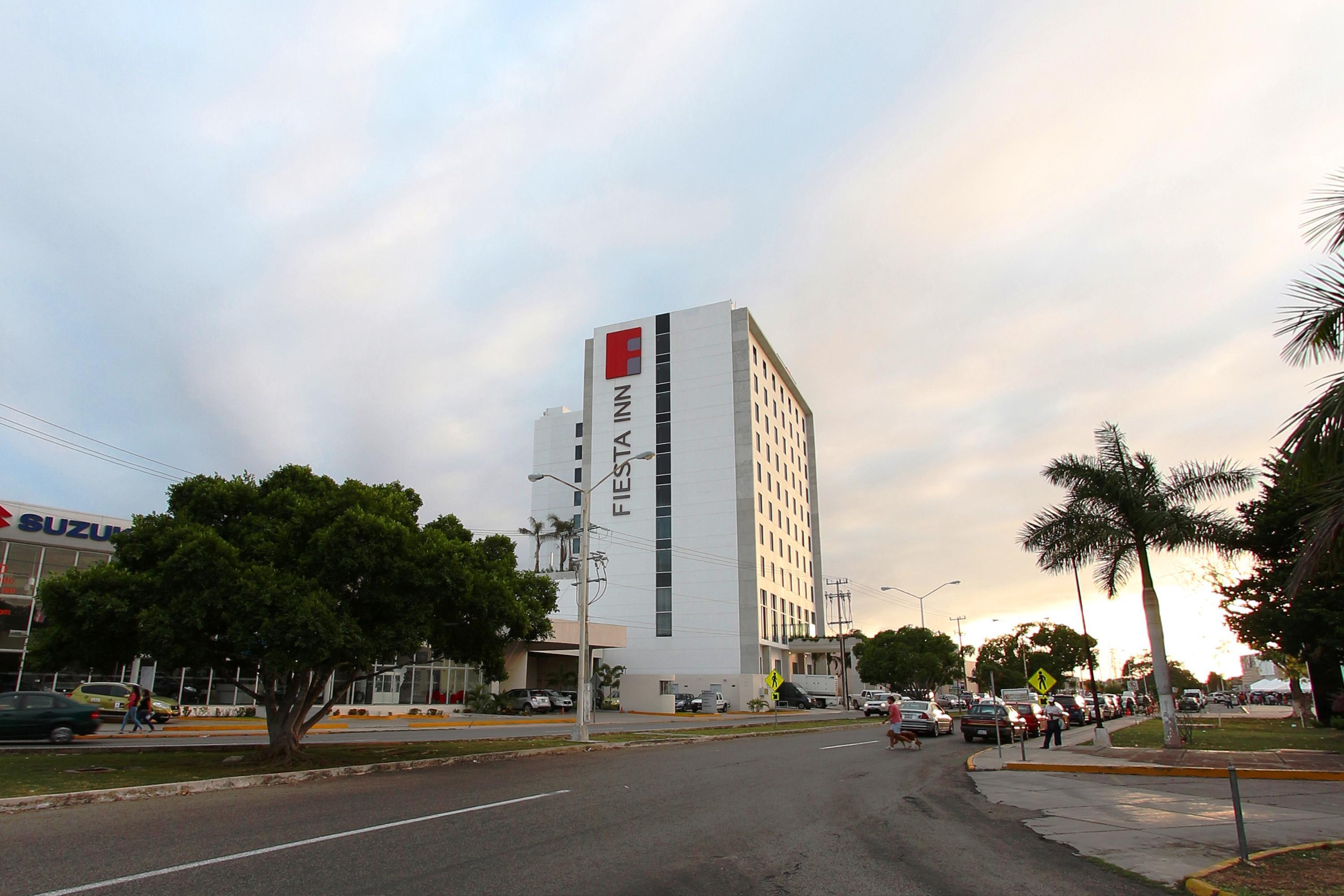 Fiesta Inn Mérida Exterior foto